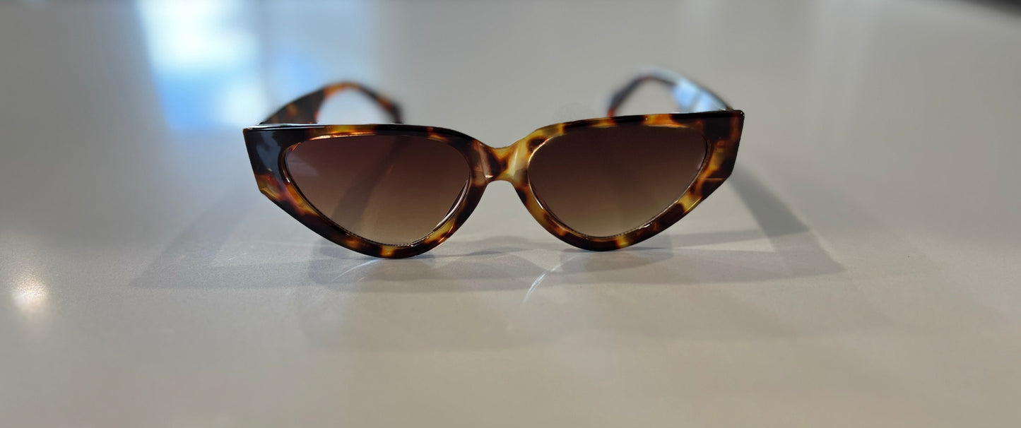 Retro Vintage Narrow Cat Eye Sunglasses for Women