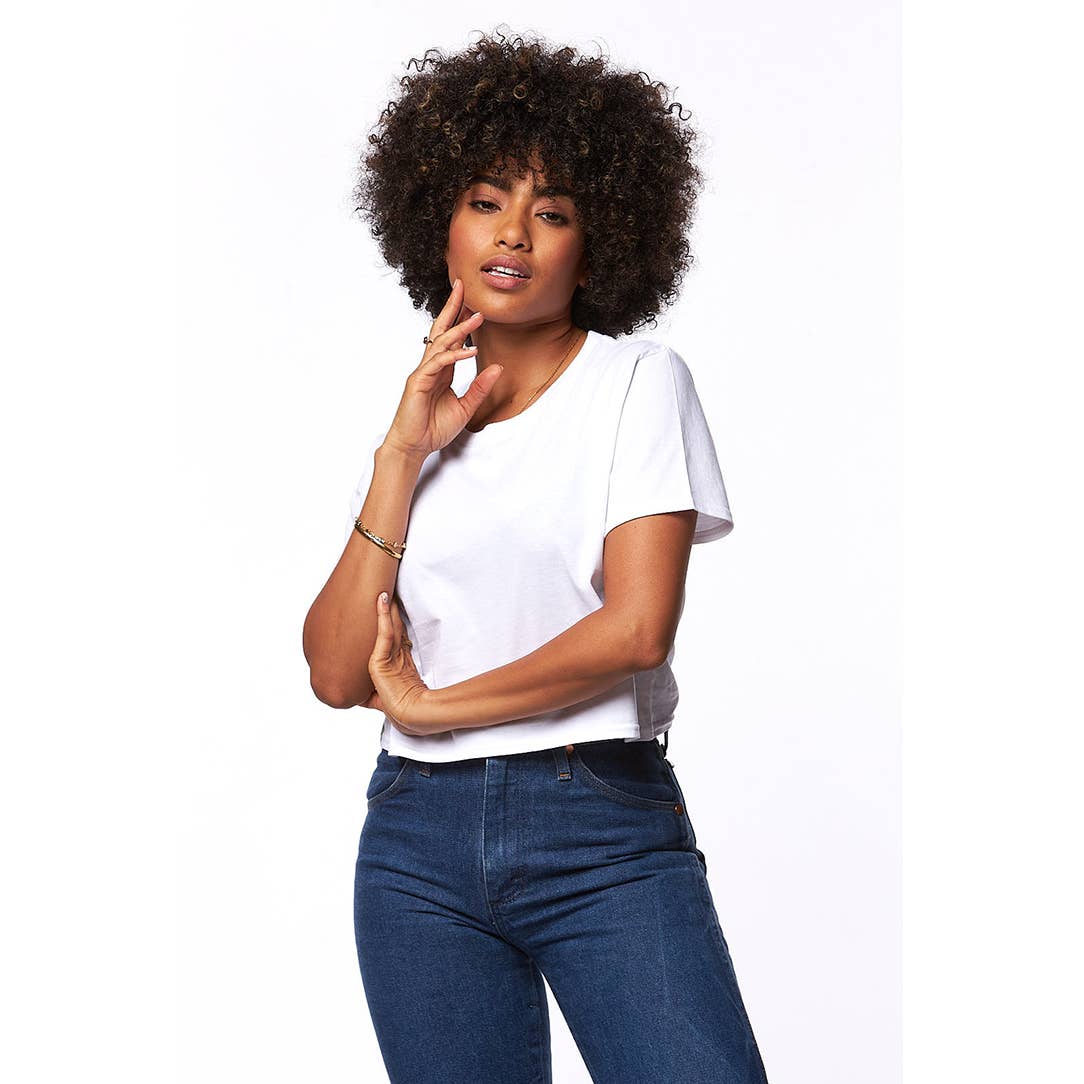 Wild.Rooted.Unbound. Relaxed Fit Cropped Streetwear Tee